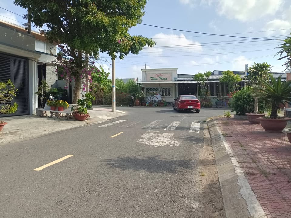 Bán đất P1 Trà Vinh 110m² mặt tiền nhựa - Sẵn sàng xây nhà