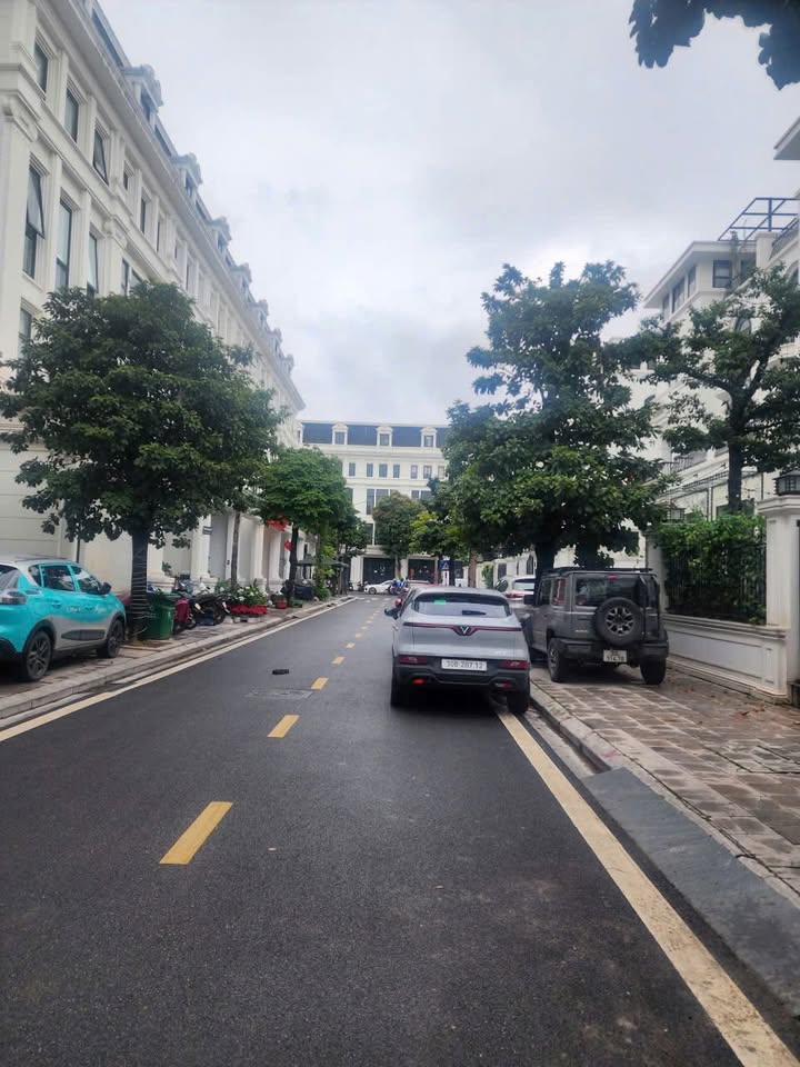 Cho thuê Phòng Louis City Hoàng Mai - Đủ Nội Thất, 3.5 Triệu/Tháng