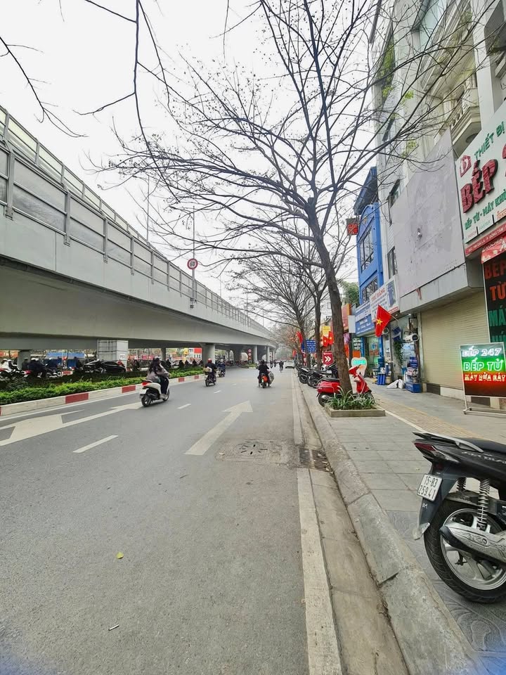 Nhà Mặt Phố Đại La 7 Tầng Thang Máy - Kinh Doanh Đỉnh Cao - Dòng Tiền 80 Triệu/Tháng