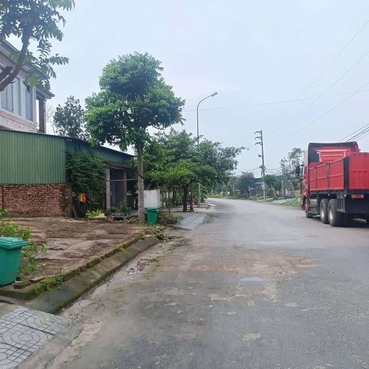 Đất nền Hồng Lĩnh 240m² 2.6 tỷ - Đường ôtô rộng