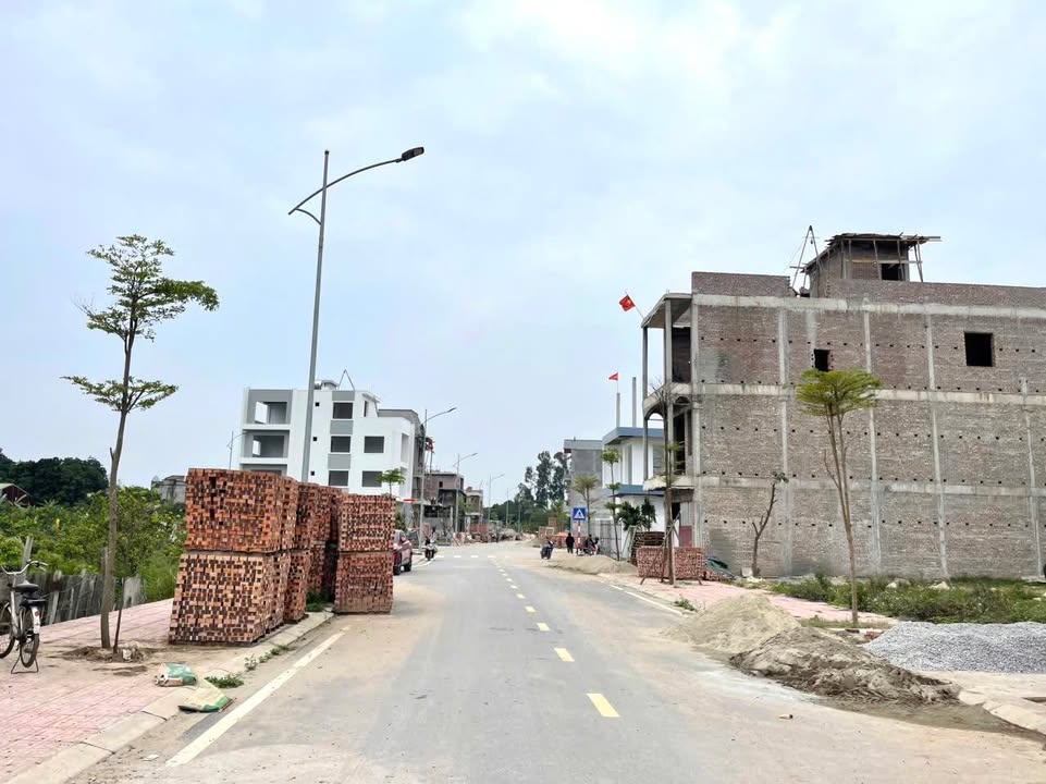 Đất Nền Lạc Đạo, Văn Lâm, Hưng Yên - 90m² Kinh Doanh, Sẵn Sàng Giao Dịch