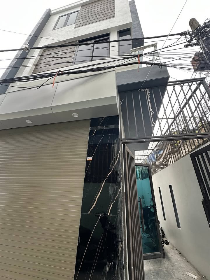 Nhà Lô Góc 3 Tầng Đường 19-5, Nam Định - 48m², 3PN, Giá 2.5 Tỷ