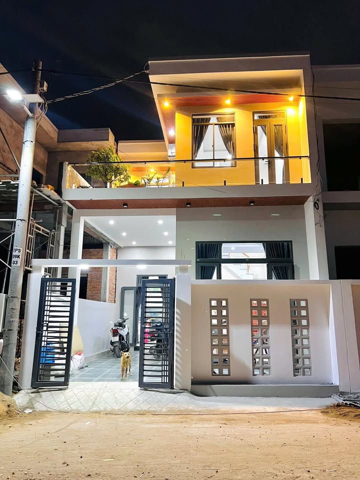 Nhà 95m² Xã Bình Lợi, Vĩnh Cửu - 3PN, Sân Xe, Gần Trường Tiểu Học