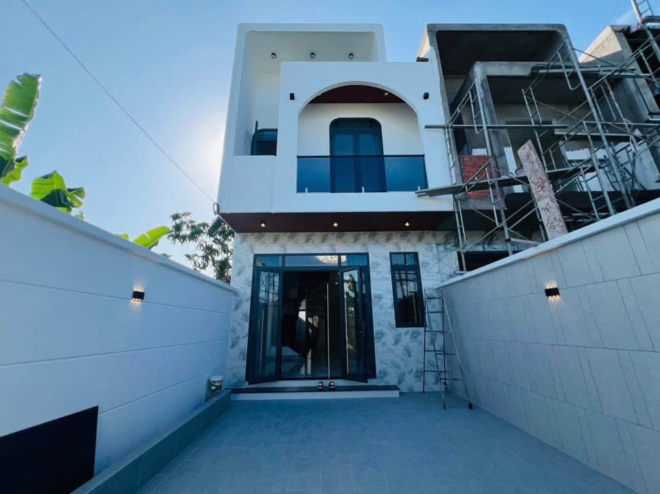 Townhouse Mỹ Tho 100m² giá 2.75 tỷ - Vị trí đắc địa