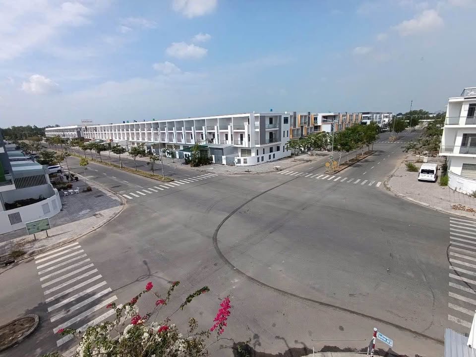 Nhà lô góc 110m² mặt tiền 18m, H. Châu Thành, KG - Kinh doanh đỉnh cao