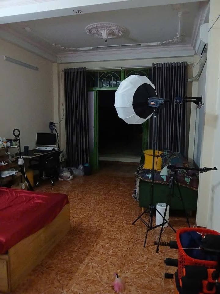 Nhà Mặt Tiền Kinh Doanh Đường Số 18, Quận 6 - 240m², 15 Triệu/Tháng