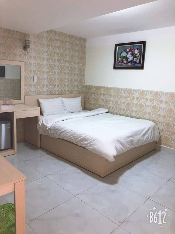 Bán Gấp Khách Sạn Mặt Tiền Pasteur, Đà Lạt 102m² - Giá 8.9 Tỷ