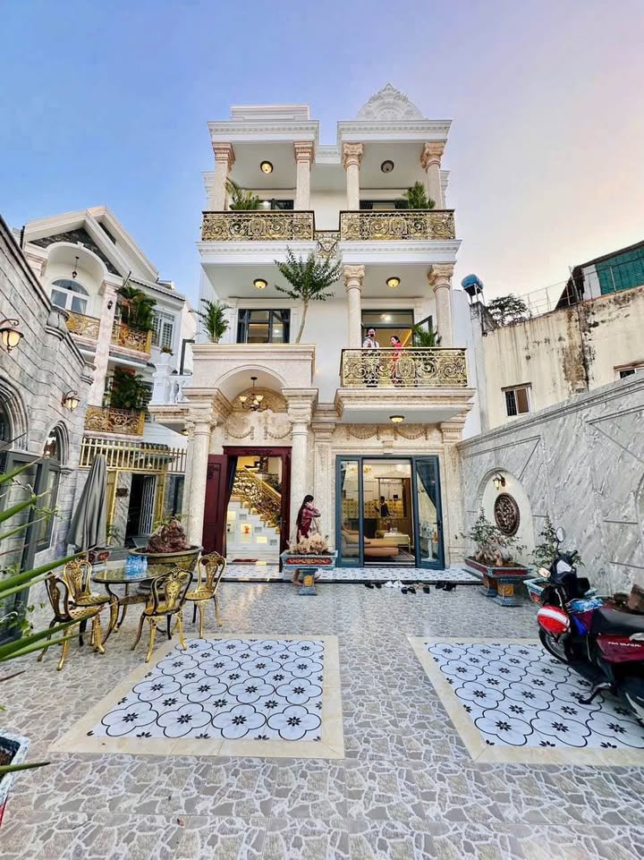 Cho thuê Villa Bùi Quang Là Gò Vấp 100m² - Full Nội thất Cao cấp, Sẵn Sàng Ở Ngay