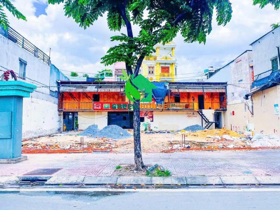 Cho Thuê Mặt Tiền Phạm Văn Đồng, Bình Thạnh - 360m² Kinh Doanh Đắc Lợi