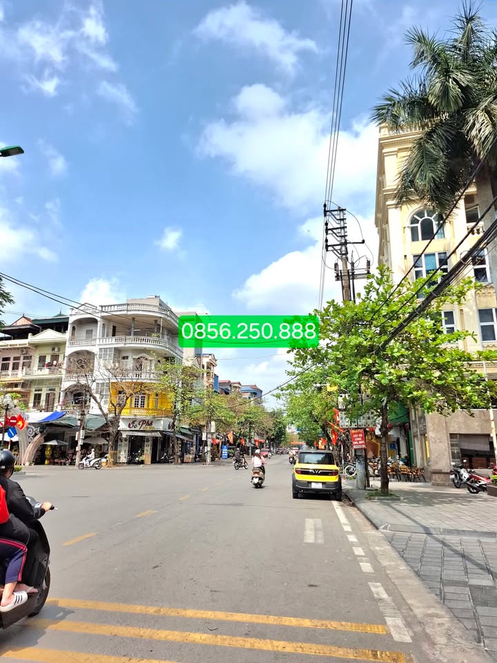 Nhà Mặt Phố Hùng Vương - Kinh Doanh VIP 80m² - Vỉa Hè Rộng