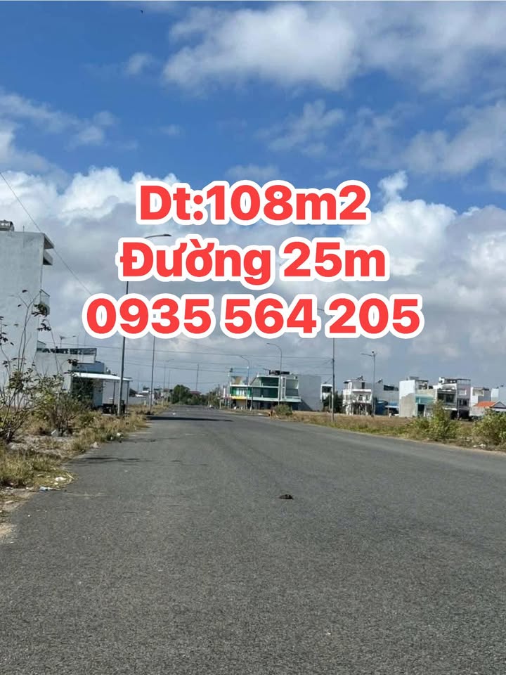 Bán Gấp Lô Liền Kề Phú Đông, Sơn Hòa 108m² Hướng Tây Bắc - Giá 2.1 Tỷ