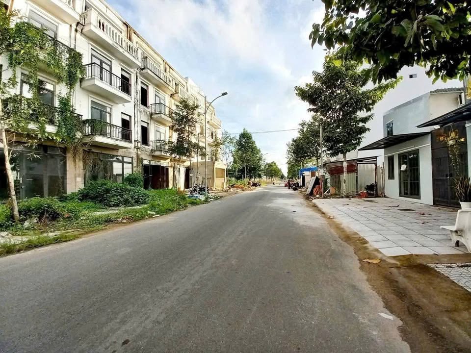 Nhà Thô 4 Tầng KDC Hồng Loan 5C, Cần Thơ - 90m² Giá 4.2 Tỷ