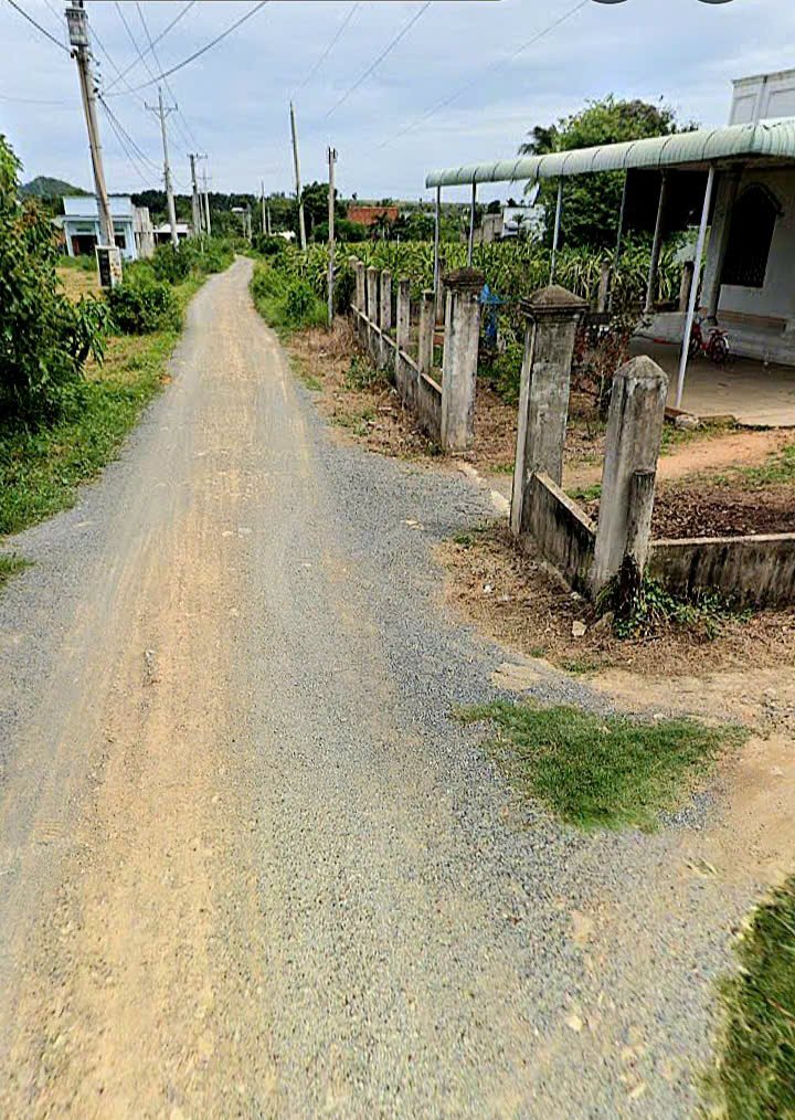 Bán Gấp Đất Hàm Kiệm 380m² Mặt Tiền Suối, Giá Chỉ Từ 4xx Triệu/Lô