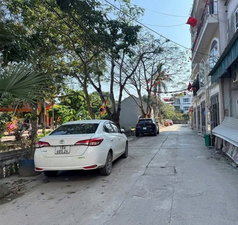 Bán nhà 5 tầng 142m² 4 tỷ - Oto đỗ cổng, gần QL21B, Thanh Oai