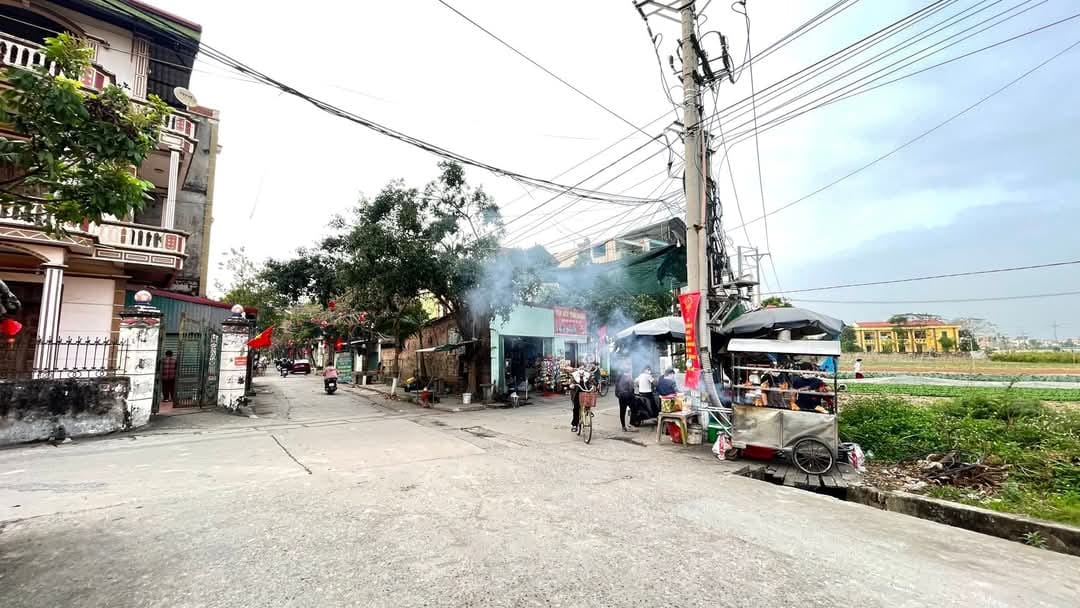 Đất Mê Linh 45m² Giá 3.x Tỷ - Thổ Cư Đẹp, Đường Ô Tô