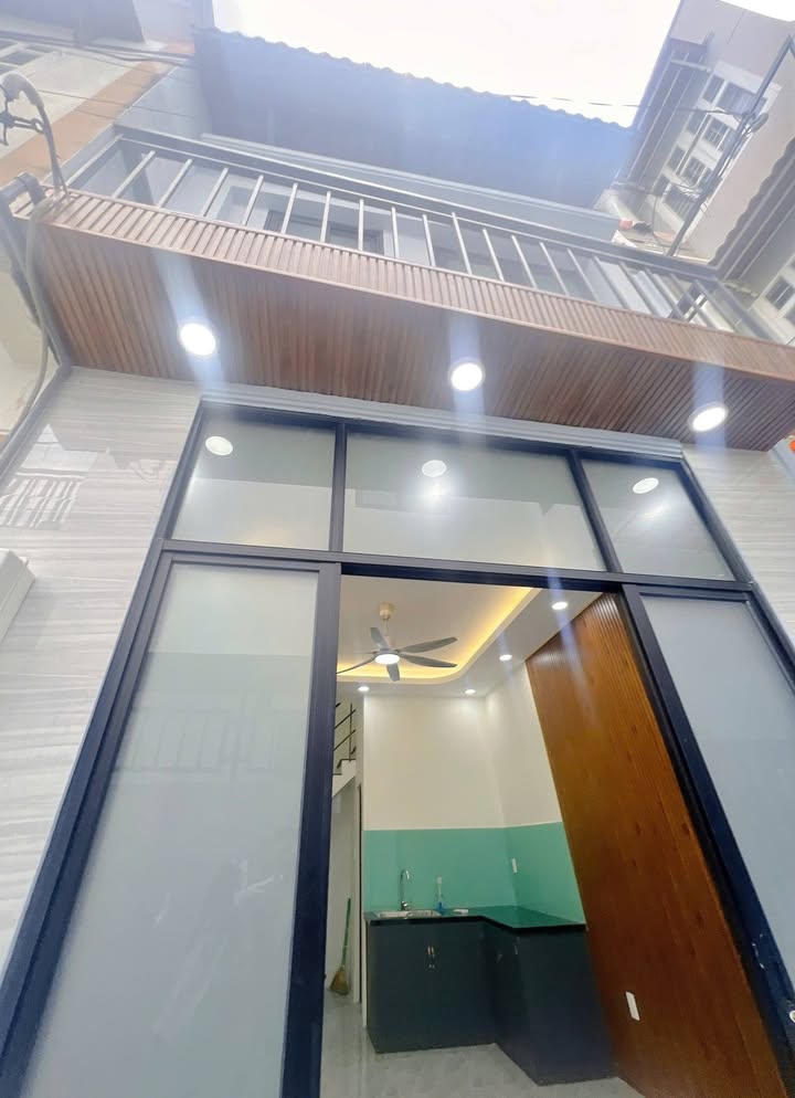 Nhà 2 Tầng HXH Hiệp Bình Phước, Thủ Đức - 24m² Giá 2.5 Tỷ