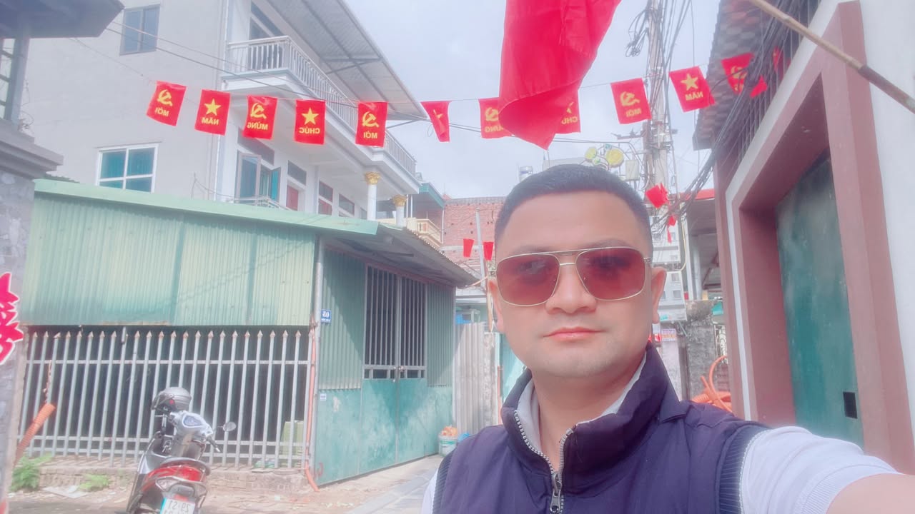 Bán Đất Tặng Kho Xưởng 100m² TT Đông Anh - Giá Nhỉnh 8 Tỷ, Ô Tô Vào Tận Nơi