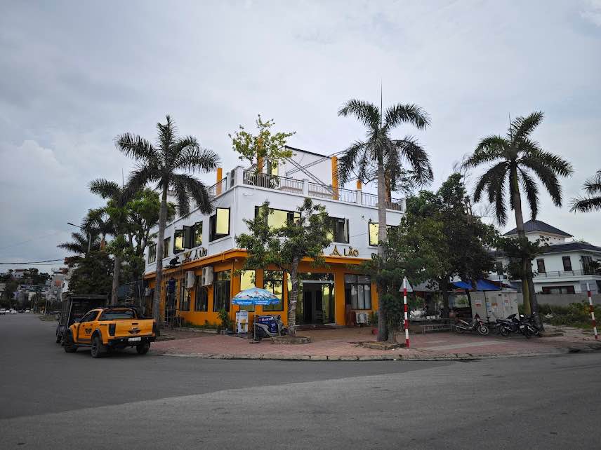 Nhà mặt tiền Cao Xanh Hạ Long 335m² - Cho thuê kinh doanh