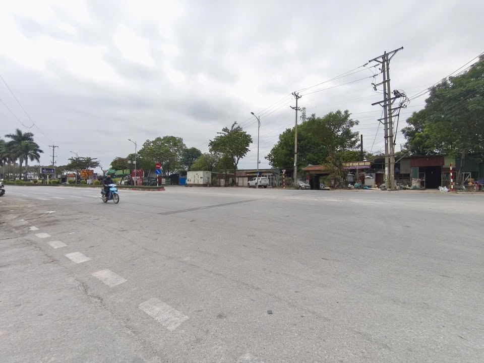 Đất DV Dương Nội 50m² - Sổ đỏ chính chủ, giá đầu tư chỉ 13 tỷ