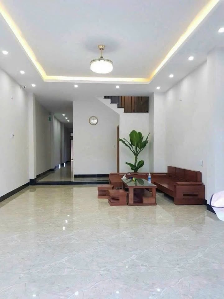 Tòa Nhà 5 Tầng Mặt Tiền Biển Đà Nẵng - 10PN Kinh Doanh Dòng Tiền 14 Tỷ