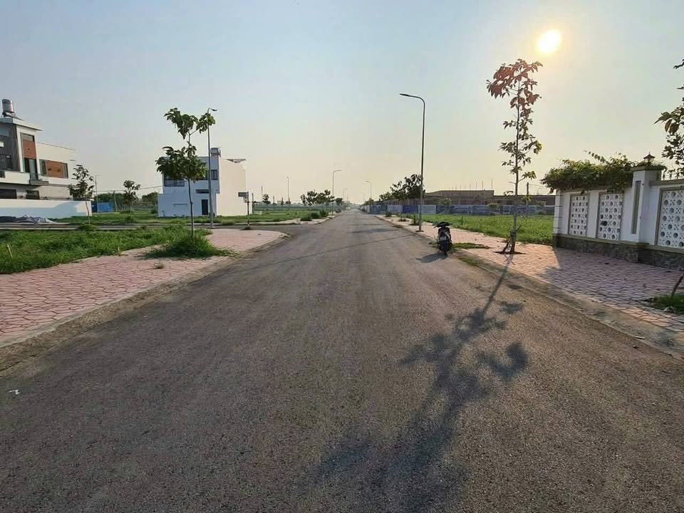 Bán đất KĐT 5A Sóc Trăng - 207m² Thổ cư, Hướng Tây Bắc - Giá 3 Tỷ