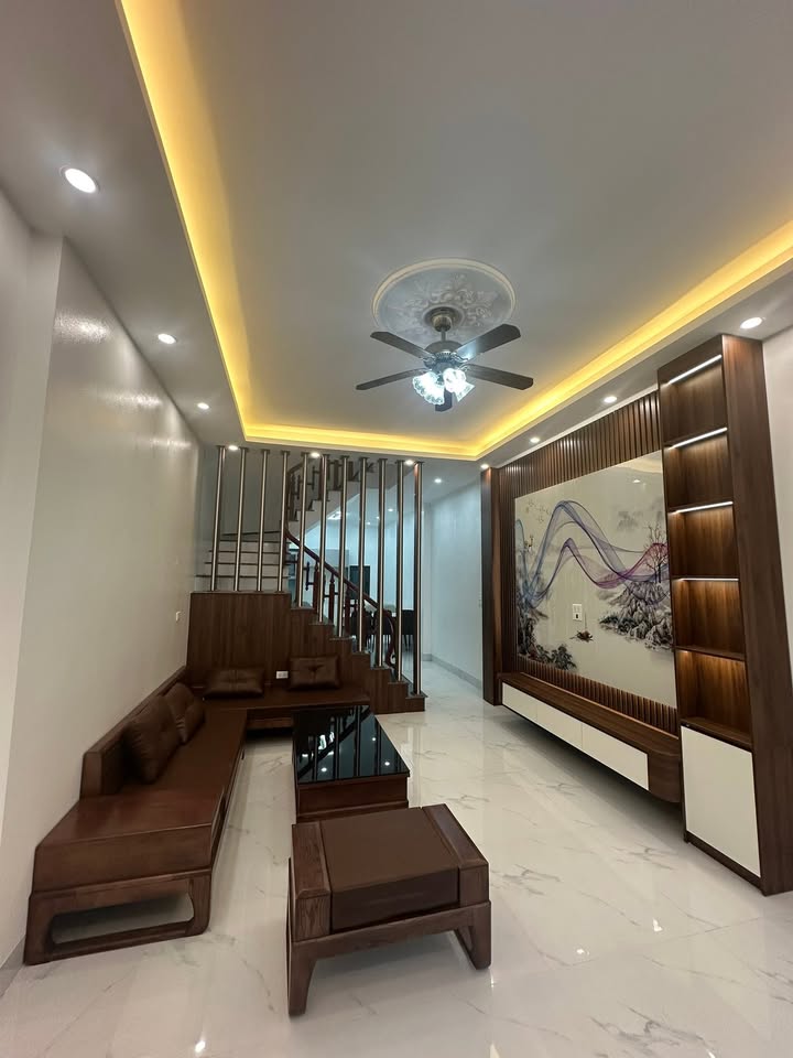 Nhà 3 Tầng Đường Bích Đào, Hoa Lư - 72m² Sổ Hồng Chính Chủ