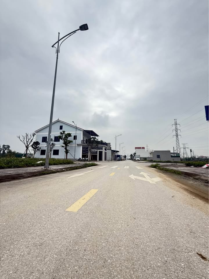 Đất Nền Hưng Đông, Vinh 90m² - Đường 12m, Hướng Đông Bắc, Giá 3 Tỷ