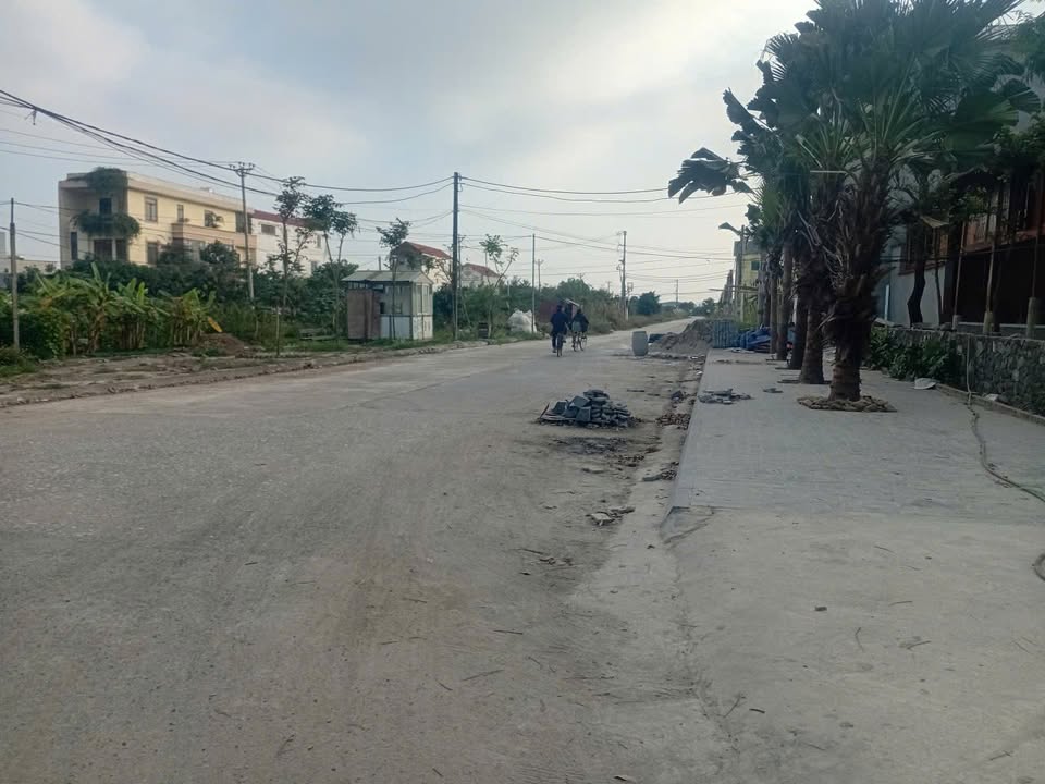 Bán Đất Lô Góc 2 Mặt Tiền Đồng Trằm Hoa Lư 120m² - Giá Tốt