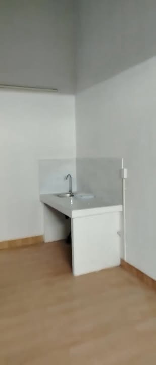 Nhà Cấp 4 Gác Xép 4.3 Triệu/Tháng Tại Ngọc Thụy, Long Biên