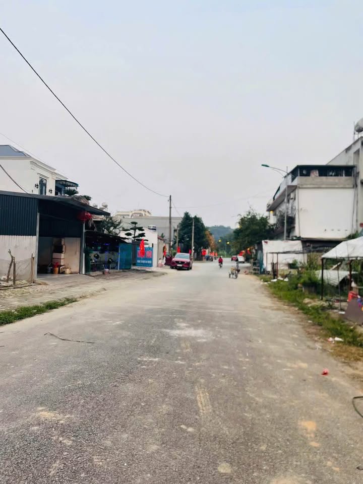 Bán Đất Nền KĐT 6.2ha Âu Cơ Yên Bái - 300m² Sổ Đỏ Sẵn Sàng