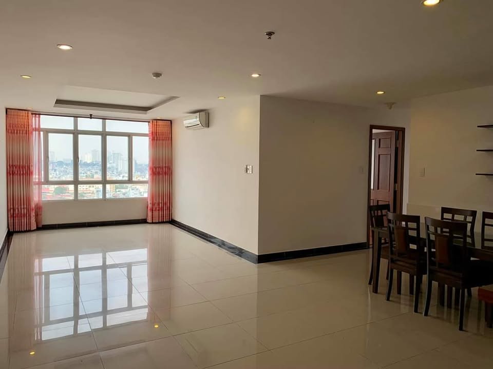 Bán Căn Hộ Giai Việt 115m² - View Đẹp Quận 8 - Giá 5.05 Tỷ
