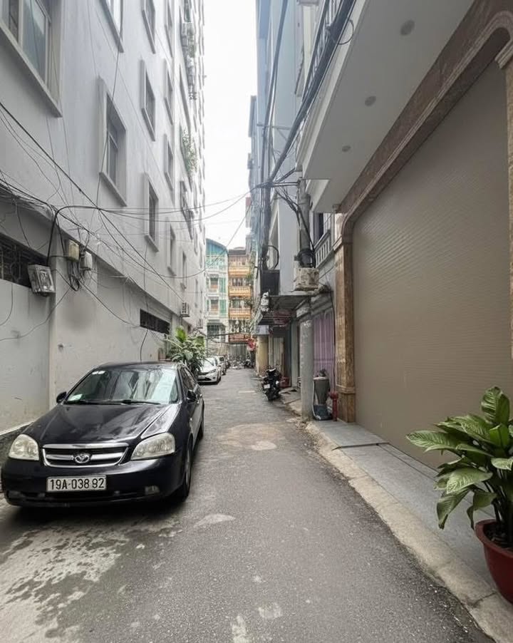 Nhà Mặt Ngõ Kim Mã 90m², 5 Tầng, Kinh Doanh, Ô Tô Tránh - 33 Tỷ