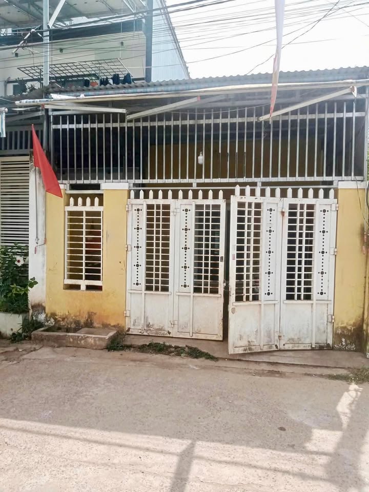 Nhà Hẻm Nguyễn Hữu Thấu, BMT - 90m², 3.6 Tỷ - Sẵn Sàng Ở Ngay