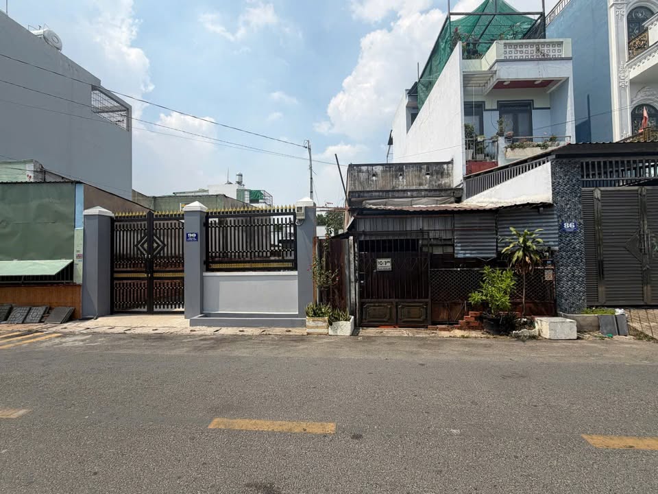 Bán Nhà Mặt Tiền Mỹ Huề Hóc Môn - 222m², Sổ Đỏ Thổ Cư, Giá 8.8 Tỷ