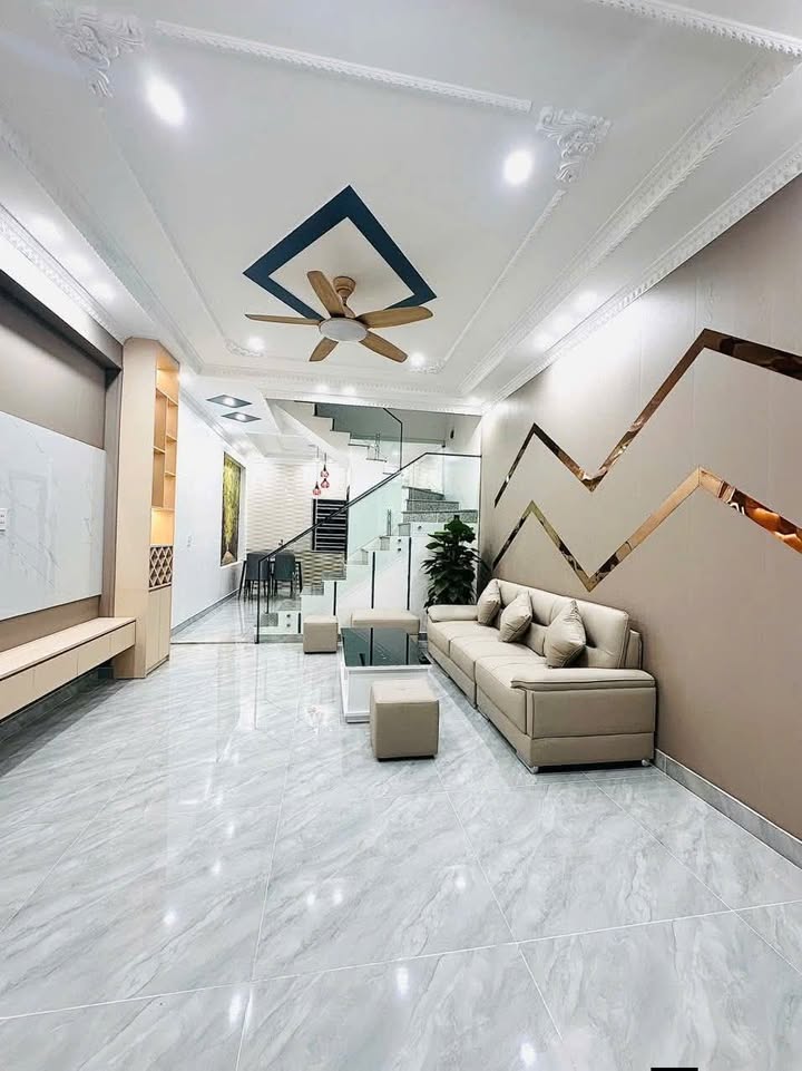 Nhà Đằng Hải 40m² - 3 Tầng, Ô tô Đỗ Cửa, Dưới 3 Tỷ