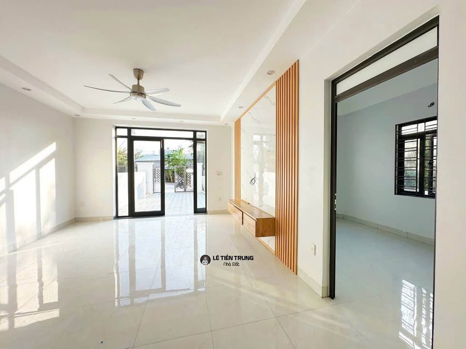 Nhà 175m² Phường Hà Phong, Hạ Long - Ngõ Ô Tô, Sổ Hồng Riêng, Giá Tốt