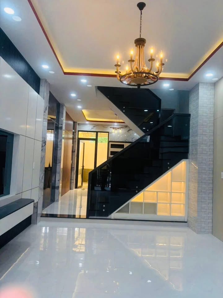 Nhà 3 Tầng Mới Tinh 71m² Tại Thủ Đức - Sẵn Sàng Về Ở Ngay