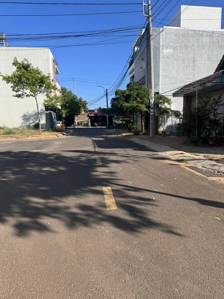 Đất Nền Kinh Doanh Hà Huy Tập, BMT - 92m², Hướng Đông Bắc, Giá Tốt