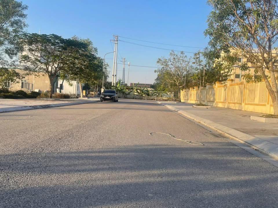 Bán Nhanh Biệt Thự 128m² Mặt Tiền TT Tân Phong, Quảng Xương - Giá 1 Tỷ