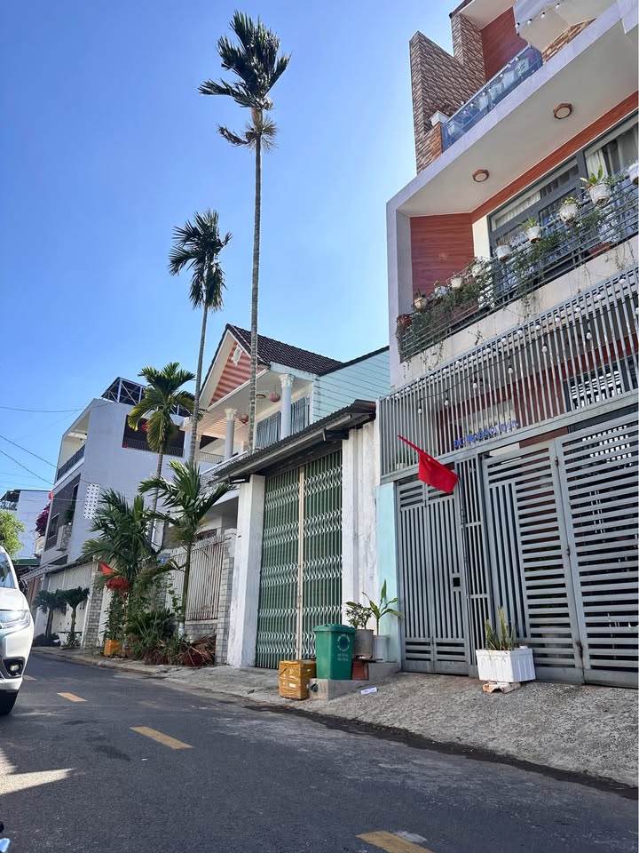 Đất Mặt Tiền Đào Tấn - Buôn Ma Thuột: 76m² Thổ Cư, Giá 5.15 Tỷ - Kinh Doanh Đắc Lợi