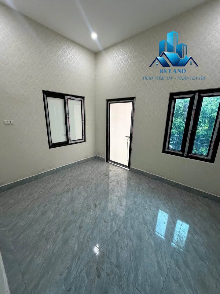 Nhà 3 Tầng Mặt Tiền 8.7m Kinh Doanh Sầm Uất Hoàng Hoa Thám - 3 Tỷ