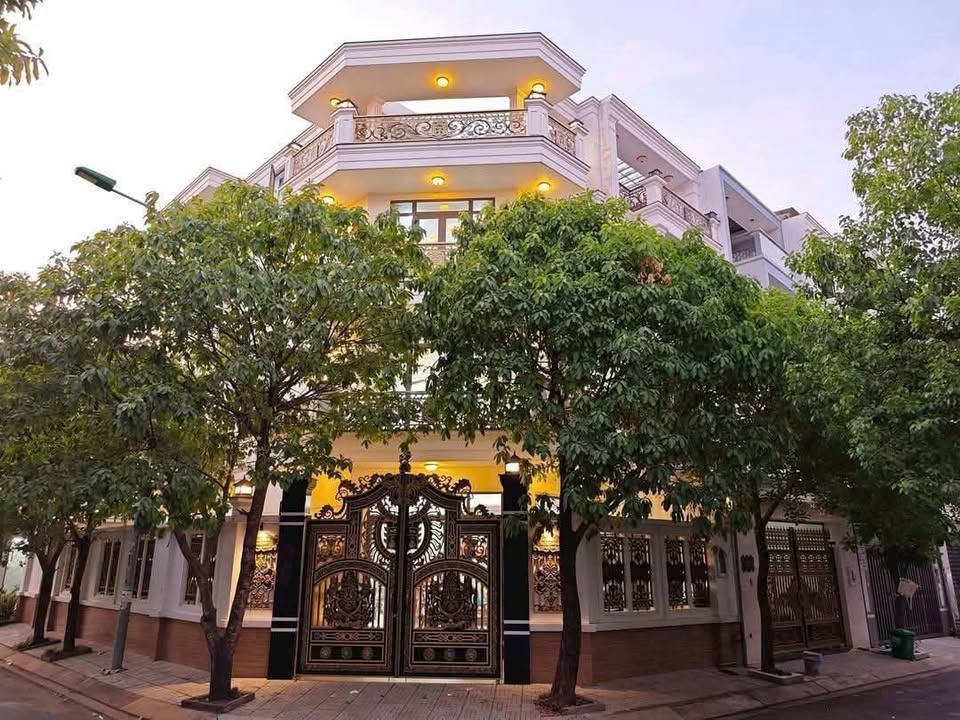 Biệt thự góc 2MT Hiệp Thành City, Q12 - 145m², 15.5 Tỷ, View Công Viên