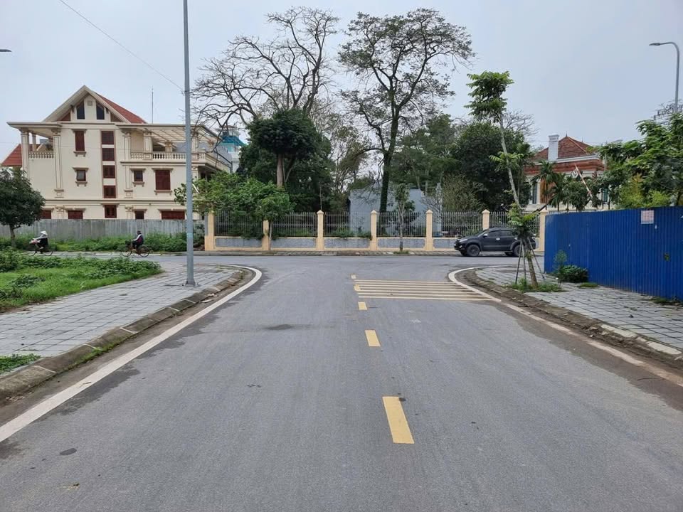 Townhouse Trần Hưng Đạo 225m² 1 tỷ - Mặt tiền kinh doanh