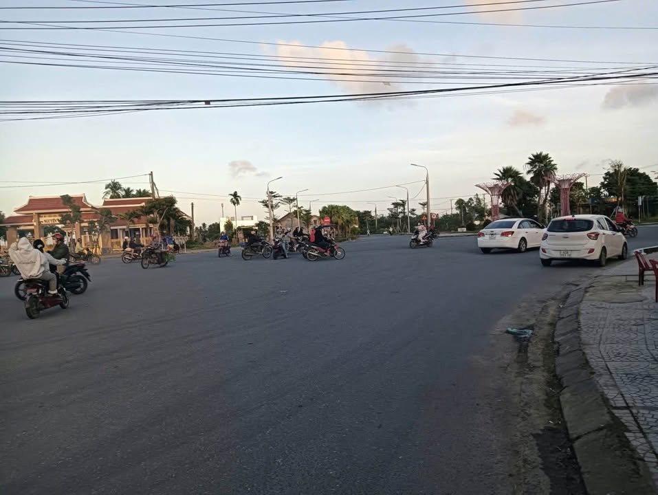 Nhà Mặt Tiền Trần Phú 150m² (Điện Bàn) - 7PN, Dòng Tiền 10 Triệu/Tháng