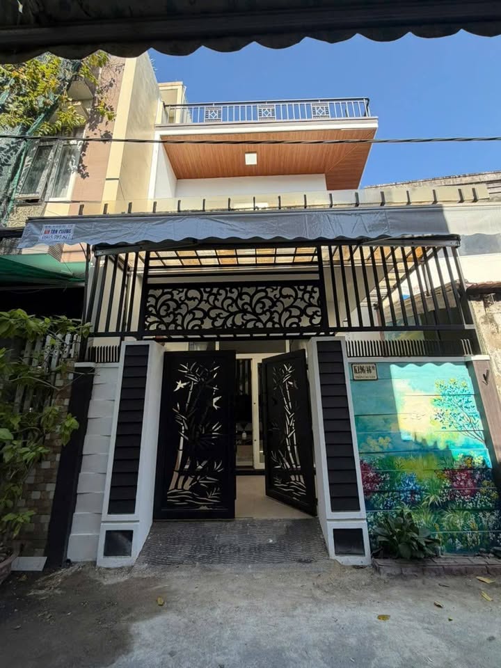 Nhà 2 Tầng Nở Hậu, Kiệt Ô Tô Trần Cao Vân Đà Nẵng - 81m² Giá 6.85 Tỷ