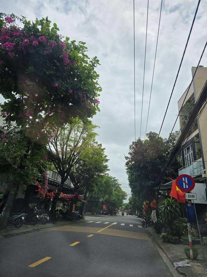 Nhà Mặt Tiền Nguyễn Phong Sắc, Đà Nẵng - 90m² Giá 8.5 Tỷ