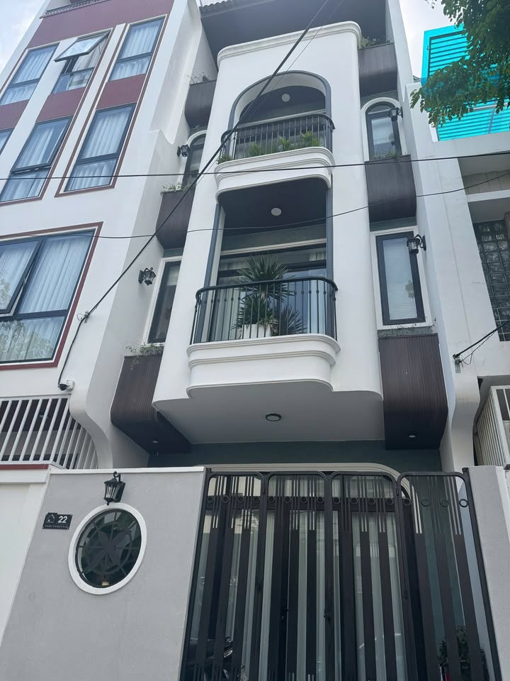 Nhà 3 Tầng Hiện Đại 110m² Sát Biển Mỹ Khê, Đà Nẵng - Giá Tốt