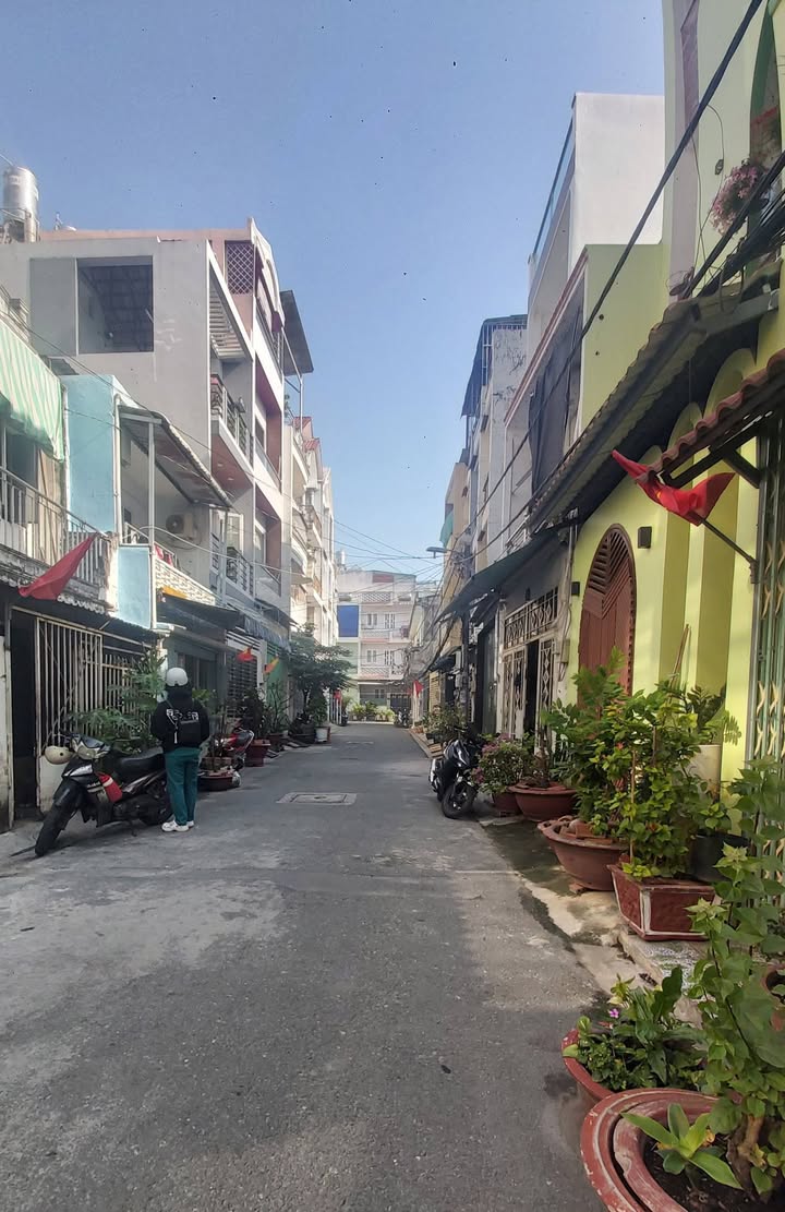 Nhà Hẻm Xe Hơi Hương Lộ 2, Bình Tân - 40m² - Giá 4.x Tỷ