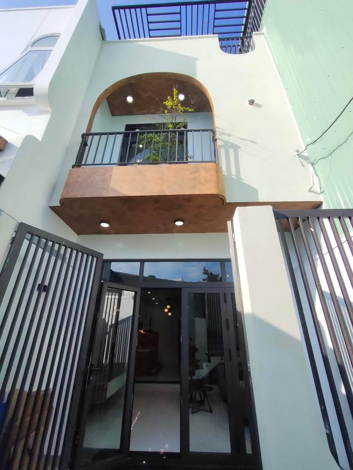 Nhà 3 Tầng Kiên Cố Kiệt 192 Tô Hiệu, Đà Nẵng - 60m², 2.75 Tỷ