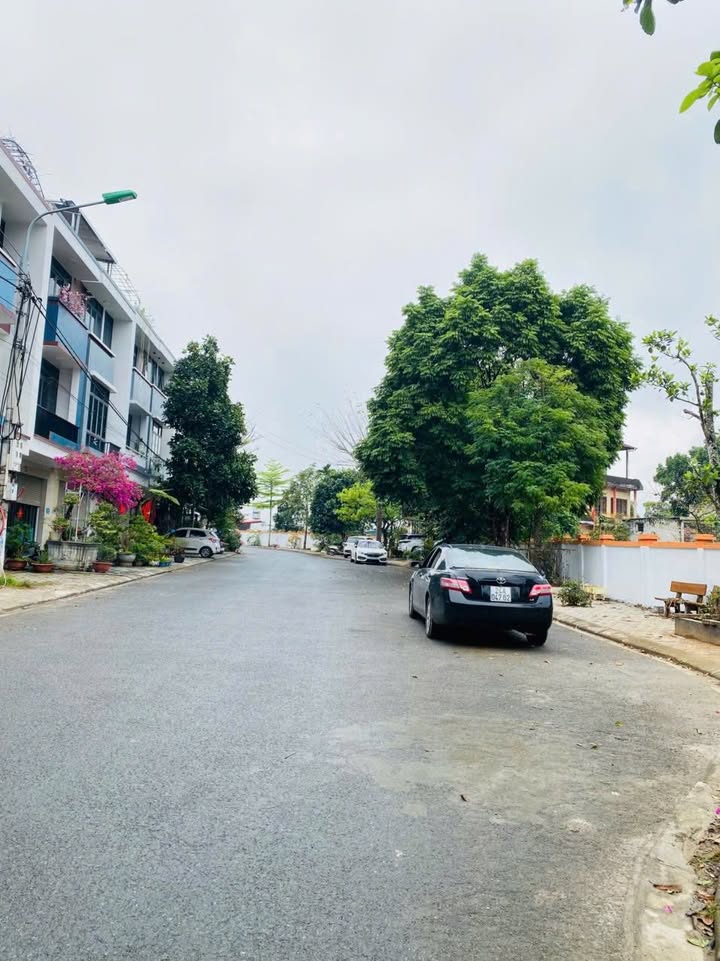 Đô Thị The Terrcae Lào Cai: Nhà Xây Thô 85m² - Giá Cắt Lỗ Chỉ Từ 3.19 Tỷ